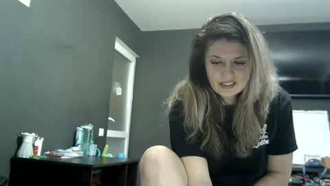 lionessmom online show from 04-09-26, 06:19