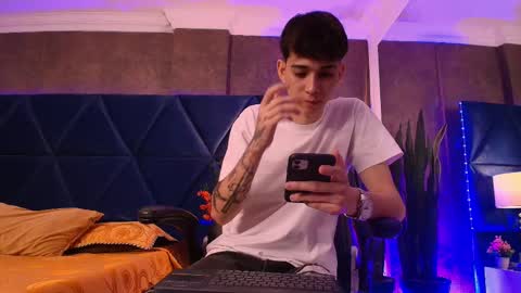 LION FOSTER online show from 12-03-25, 07:34