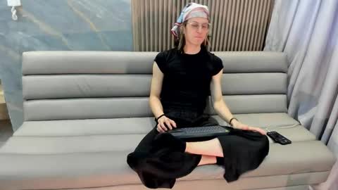 Lior evan online show from 11-28-25, 11:35