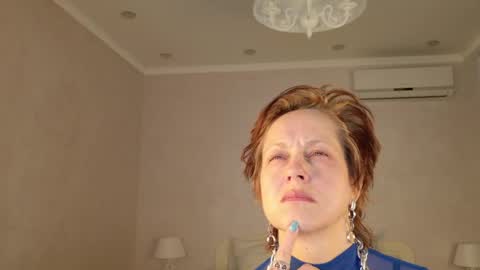 Liora Weiss online show from 03-29-26, 08:03