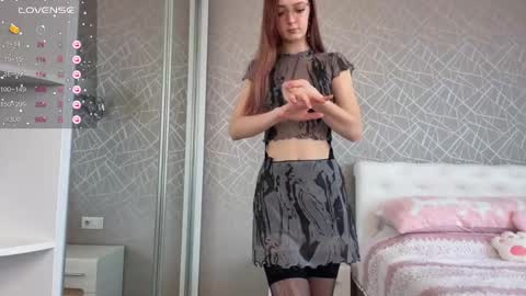 Snapshot of lioryzerotwo chatting on 04-05-26, 09:50 Liory online show from 04-05-26, 09:50