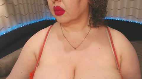 Snapshot of lipsaddiction chatting on 02-26-25, 11:04 LIpsAddiction online show from 02-26-25, 11:04