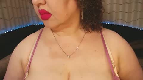 Snapshot of lipsaddiction chatting on 09-09-25, 12:48 LIpsAddiction online show from 09-09-25, 12:48