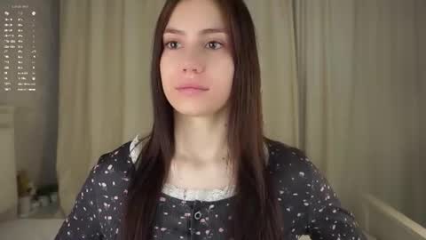 Snapshot of lipswithsmileonthem chatting on 07-18-26, 01:10 Amelia online show from 07-18-26, 01:10