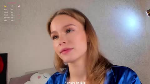 Lina online show from 12-21-25, 01:13