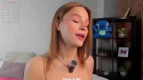 Lina online show from 01-18-26, 01:20