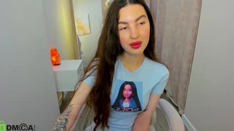 Lira revery online show from 12-05-25, 12:19