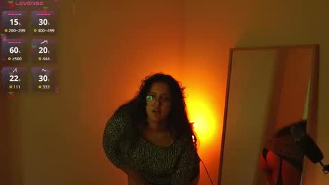 Lira online show from 09-14-25, 04:50