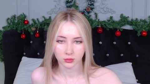 lirakink online show from 12-22-25, 03:47