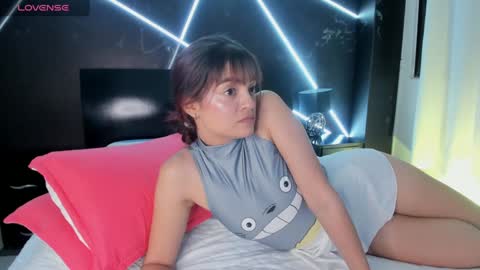 Snapshot of liriacataleya chatting on 02-08-25, 03:30 Liria online show from 02-08-25, 03:30