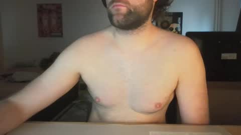 Snapshot of liropogo123456 chatting on 12-14-25, 12:32 liropogo123456 online show from 12-14-25, 12:32