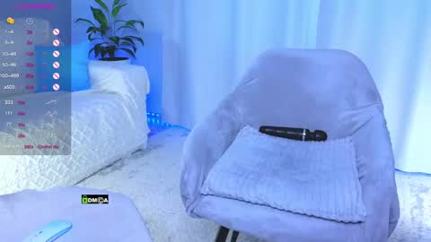 Snapshot of lisa_art chatting on 02-13-25, 09:30 WelcomeToy control LushDomi 8 min 444tks online show from 02-13-25, 09:30