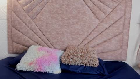 Lisa Baker online show from 12-26-24, 02:01