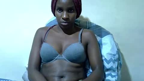 Snapshot of lisa_grifins chatting on 04-19-26, 10:14 lisa online show from 04-19-26, 10:14
