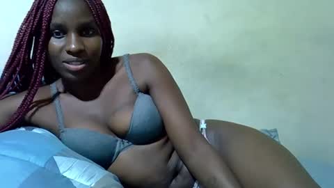 Snapshot of lisa_grifins chatting on 04-25-26, 01:41 lisa online show from 04-25-26, 01:41