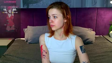 Snapshot of lisa_lisandia chatting on 09-19-25, 05:53 your new Girl online show from 09-19-25, 05:53
