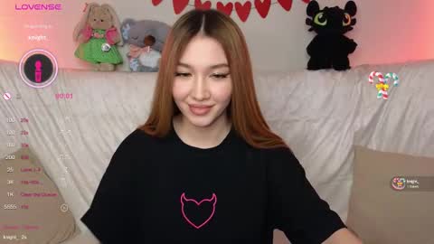 Snapshot of lisa_lit chatting on 02-25-25, 12:03 Lisa and Katerina online show from 02-25-25, 12:03