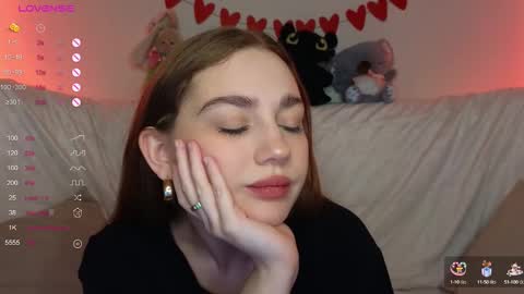 Snapshot of lisa_lit chatting on 03-02-25, 06:05 Lisa and Katerina online show from 03-02-25, 06:05