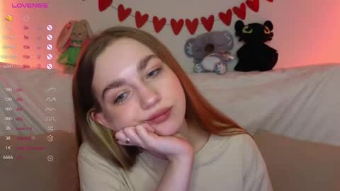 Snapshot of lisa_lit chatting on 03-10-25, 10:15 Lisa and Katerina online show from 03-10-25, 10:15