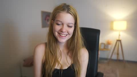 lisa mccoy  online show from 02-16-26, 06:59