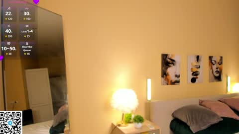 Lisa online show from 04-15-26, 08:43