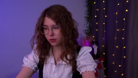  Lisa  online show from 11-15-25, 11:54