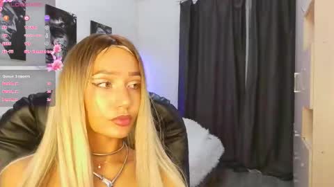 Lisa online show from 11-07-25, 02:28