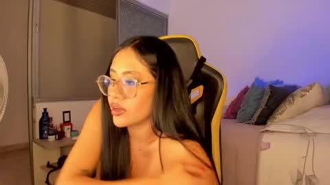 Lisa Thompson online show from 11-15-25, 03:37