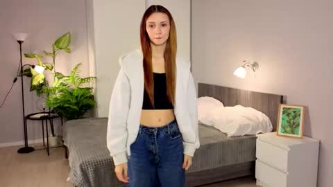 Anna  online show from 12-19-25, 05:42