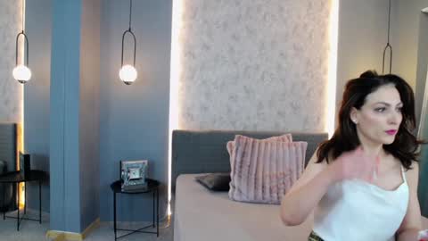 Snapshot of lisacroft chatting on 01-08-25, 08:38 lisacroft online show from 01-08-25, 08:38