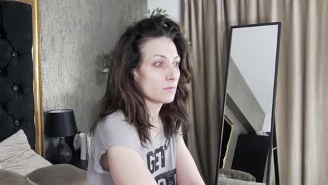Snapshot of lisacroft chatting on 02-09-25, 04:14 lisacroft online show from 02-09-25, 04:14