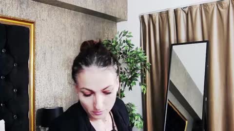 Snapshot of lisacroft chatting on 02-27-25, 03:58 lisacroft online show from 02-27-25, 03:58