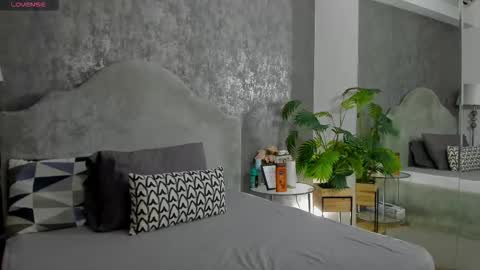 lisacroft online show from 02-17-26, 07:49