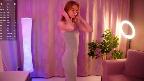 Molly online show from 11-06-25, 04:41