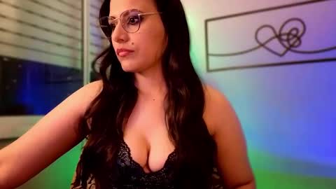 lisainthesky online show from 11-17-25, 10:59