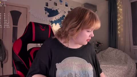 -Lisa- Help me to reach 100 thumbs up3 online show from 12-07-24, 02:35