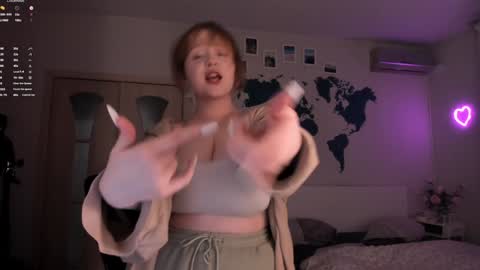 -Lisa- Help me to reach 100 thumbs up3 online show from 12-22-24, 03:22