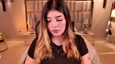 LISA MONROE online show from 11-11-25, 08:31