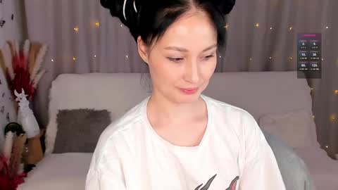 Lisa Moore online show from 02-15-25, 03:28