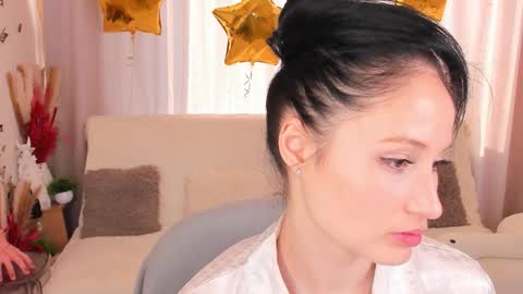 Lisa Moore online show from 09-20-25, 03:07