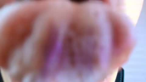 Lisbet online show from 10-24-25, 10:17