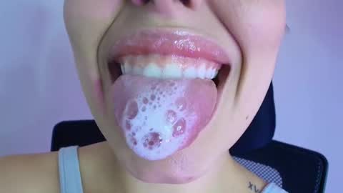 Lisbet online show from 11-13-25, 03:33