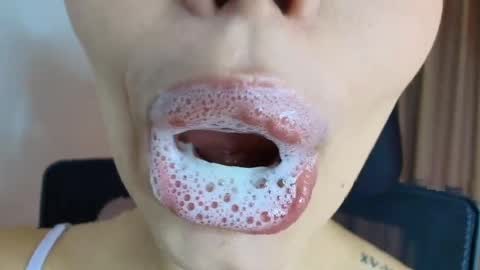 Lisbet online show from 04-08-26, 09:59