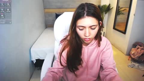 Snapshot of liseth_fox chatting on 12-14-24, 12:44 Liseth Fox online show from 12-14-24, 12:44