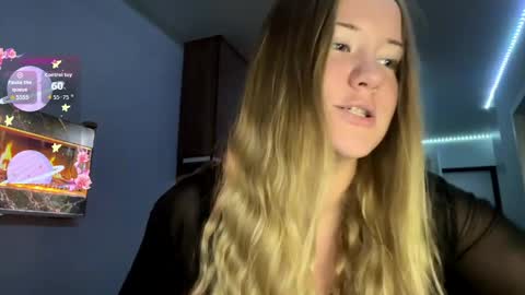 Snapshot of lisi_kiss_ chatting on 06-09-26, 06:41 Aurora online show from 06-09-26, 06:41