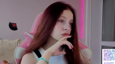 Snapshot of lisiasweet chatting on 01-15-26, 04:22 Lika online show from 01-15-26, 04:22