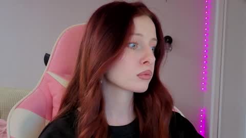 Snapshot of lisiasweet chatting on 01-18-26, 02:43 Lika online show from 01-18-26, 02:43