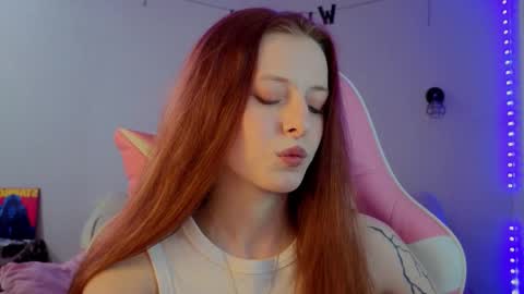 Snapshot of lisiasweet chatting on 02-11-26, 02:55 Lika online show from 02-11-26, 02:55