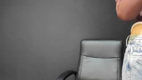 Andrea and Charlotte online show from 02-16-26, 03:46