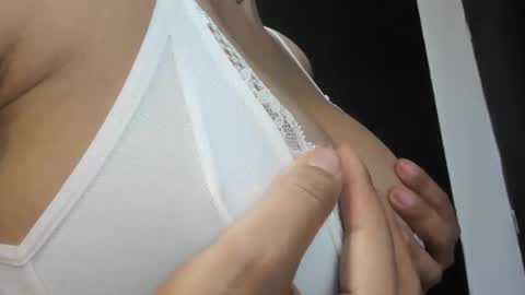 Andrea and Charlotte online show from 02-19-26, 12:39